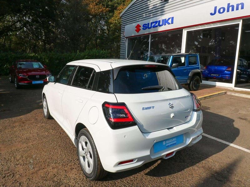 Used Suzuki Swift 82 HP (60 kW) 2024 White Hatchback
