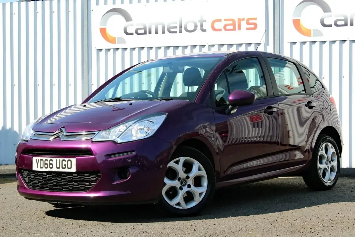Used Citroën C3 PureTech 68 HP (50 kW) 2016 Purple Hatchback
