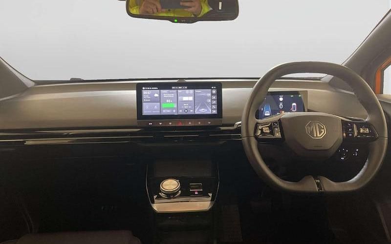 Used MG MG4 EV Trophy 150 kW (204 HP) 2025 Hatchback