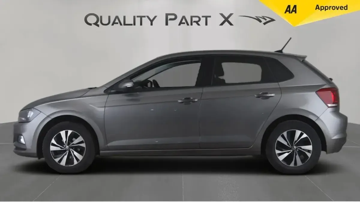 Begagnad VW Polo Match 2021 Grå Halvkombi