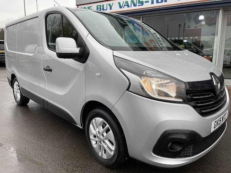 Used Renault Trafic 138 HP (101 kW) 2015 Silver MPV