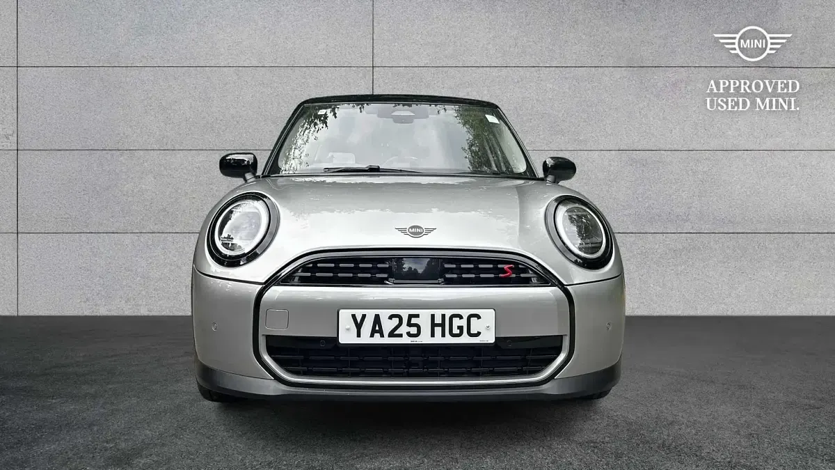 Used Mini Cooper S Hatch 201 HP (147 kW) 2025 Silver Hatchback
