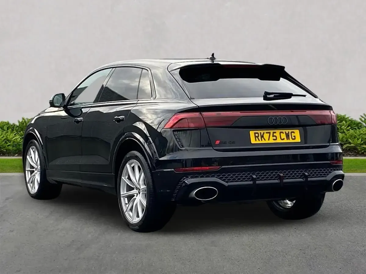 Usado Audi RS Q8 Comfort 600 CV (441 kW) 2025 Negro SUV