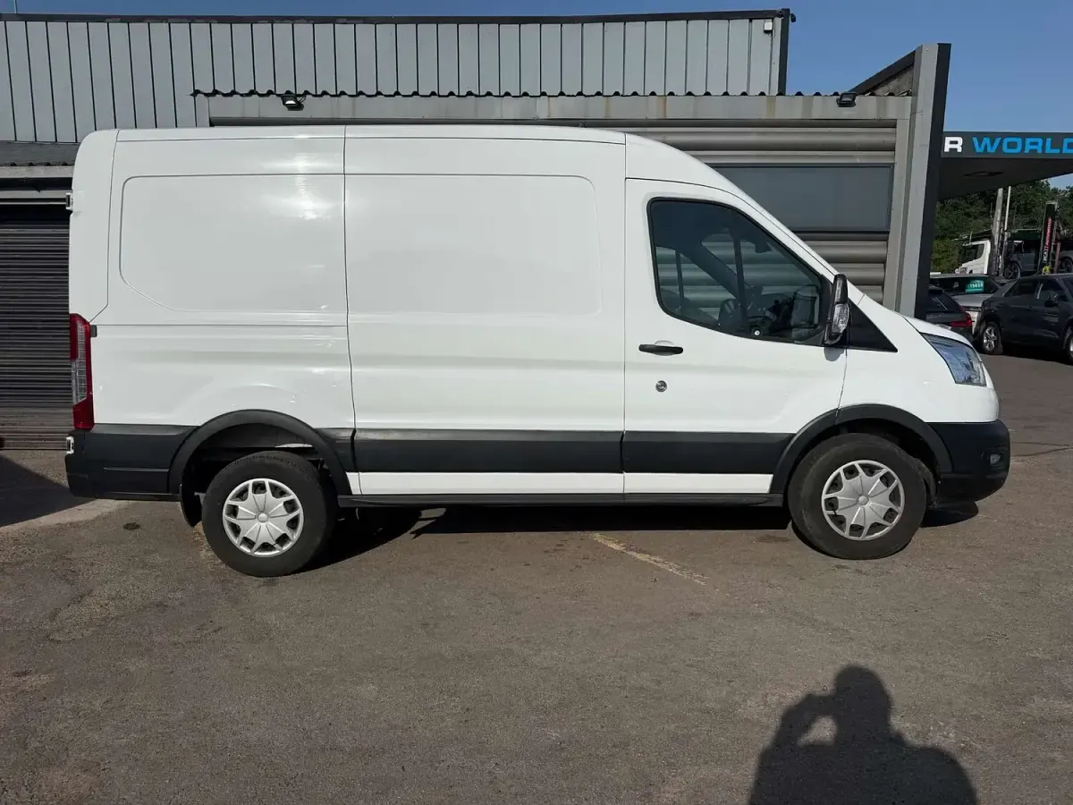 Used Ford Transit Trend 130 HP (95 kW) 2019 White Van