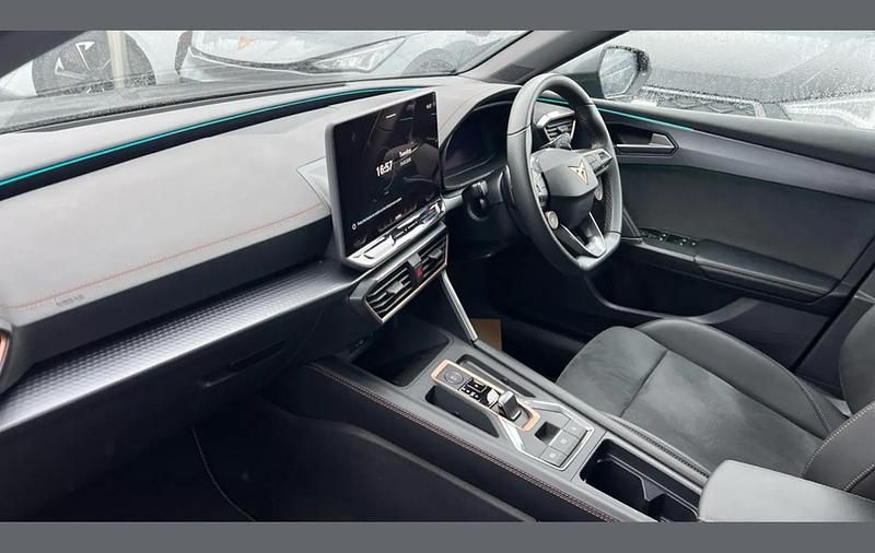 Used Cupra Leon 147 HP (108 kW) 2025 Black Hatchback