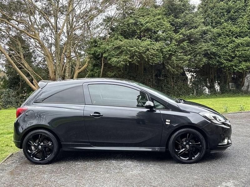 Second-hand Vauxhall Corsa Edition 70 CP (51 kW) 2015 Negru Hatchback