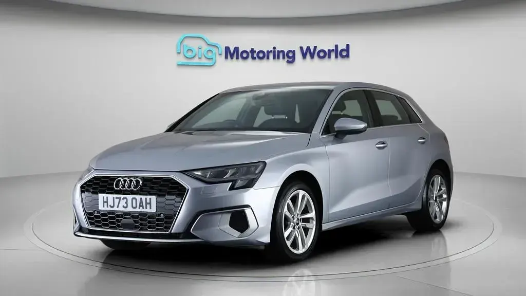 Used Audi A3 Sportback Sport 150 HP (110 kW) 2023 Silver Hatchback