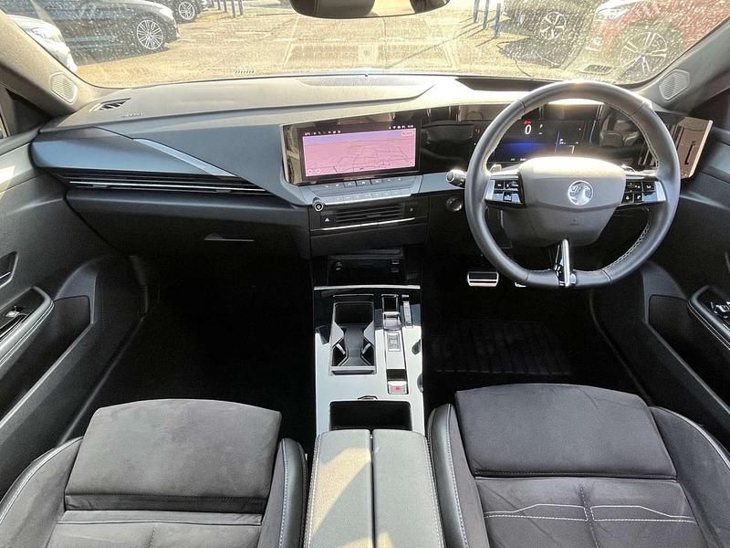 Used Vauxhall Astra Ultimate 130 HP (95 kW) 2022 Blue Hatchback