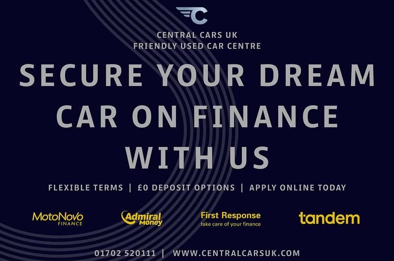 Used Ford Fiesta Zetec 82 HP (60 kW) 2015 Red Hatchback