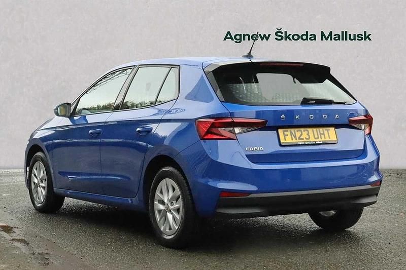Used Skoda Fabia Comfort 59 HP (43 kW) 2023 Energy blue Hatchback