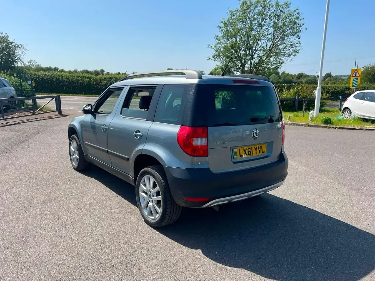 Used Skoda Yeti Elegance 152 HP (111 kW) 2011 Grey SUV