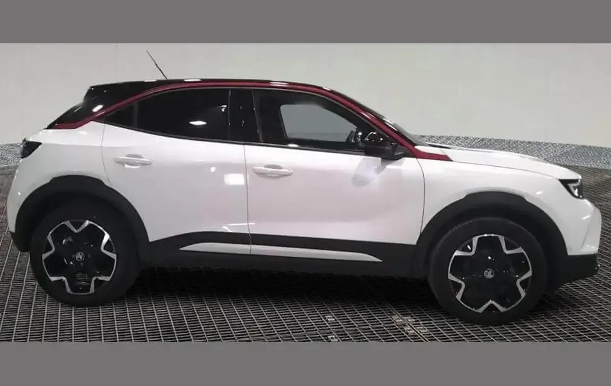 Used Vauxhall Mokka GS Line 128 HP (94 kW) 2022 White SUV