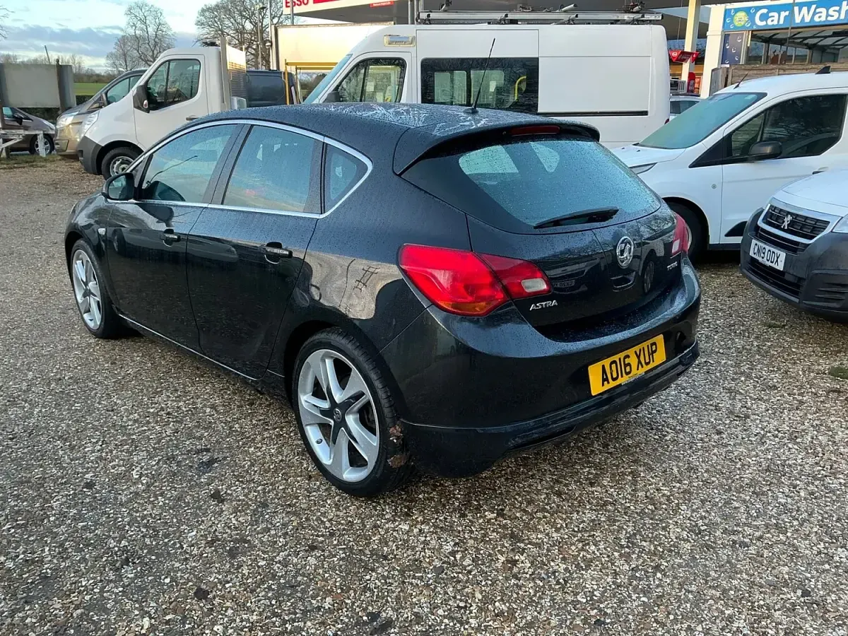 Used Vauxhall Astra Edition 2016 Black Hatchback
