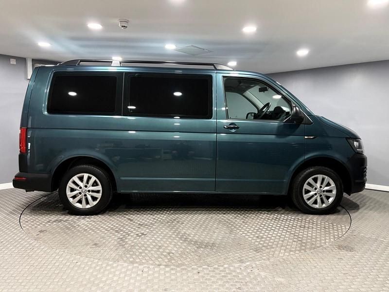 Begagnad VW Transporter Startline 2018 Grön Van