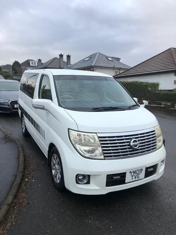 White Used 2016 Nissan Elgrand MPV | £5,950 - Image 1/4