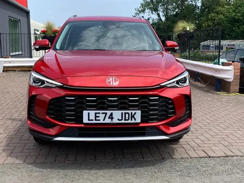Used MG ZS Trophy 196 HP (144 kW) 2024 Red SUV