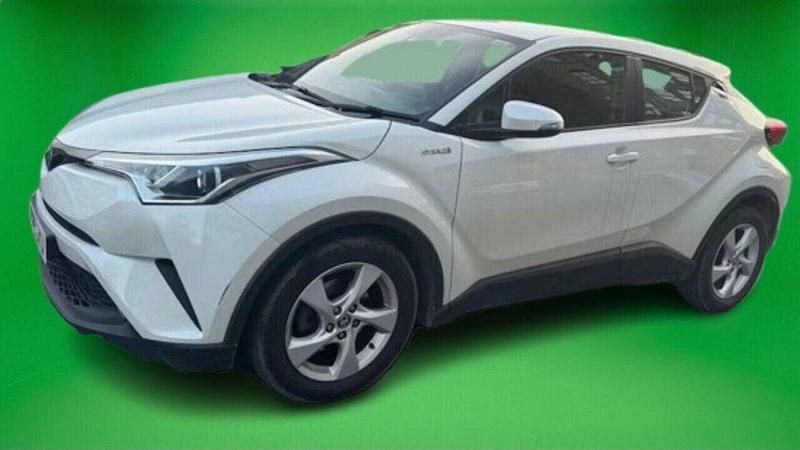 Used Toyota C-HR 122 HP (89 kW) 2019 White SUV