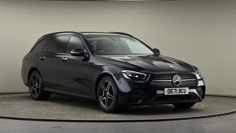 Nautical blue Used 2022 Mercedes E300 AMG line Estate | £29,300 (Good price) - Image 1/4