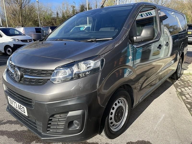 Used Vauxhall Vivaro 145 HP (106 kW) 2023 Grey MPV