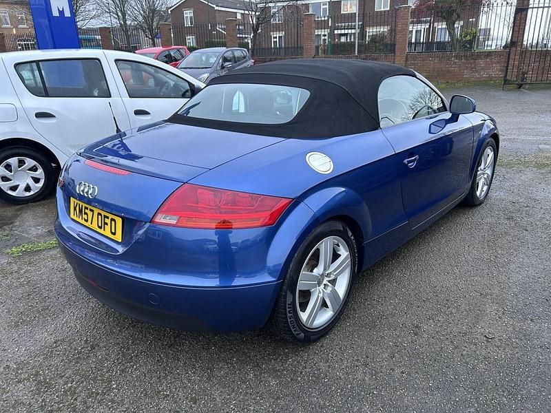 Begagnad Audi TT 200 HK (147 kW) 2007 Blå Sportkupé