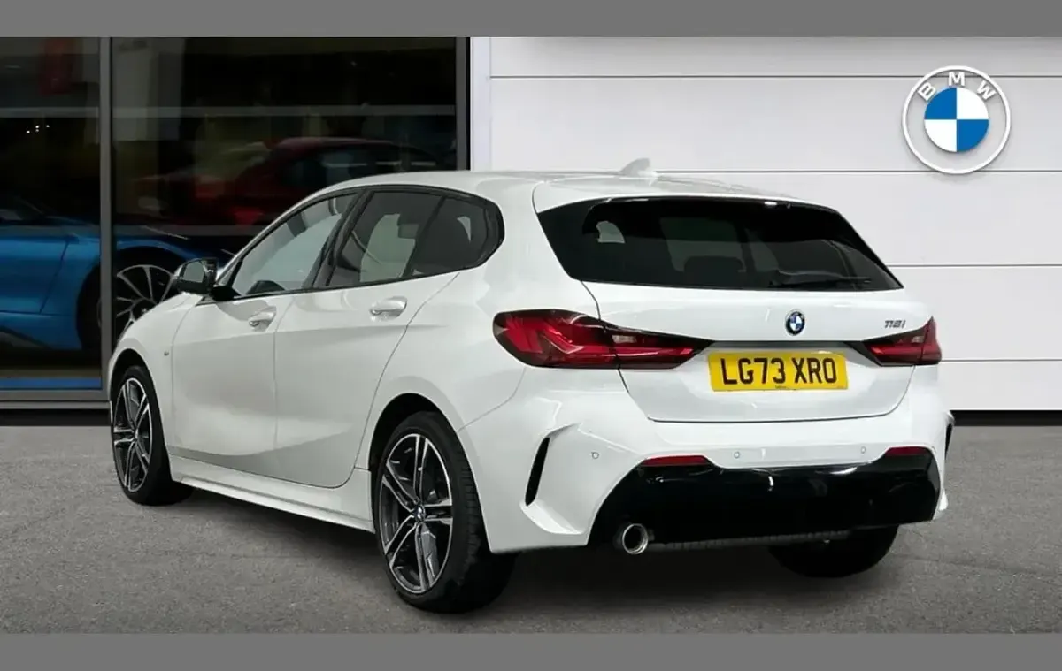 Used BMW 118 M Sport 134 HP (98 kW) 2023 White Hatchback