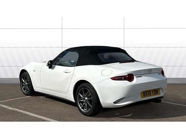 Used Mazda MX5 132 HP (97 kW) 2019 White Cabriolet