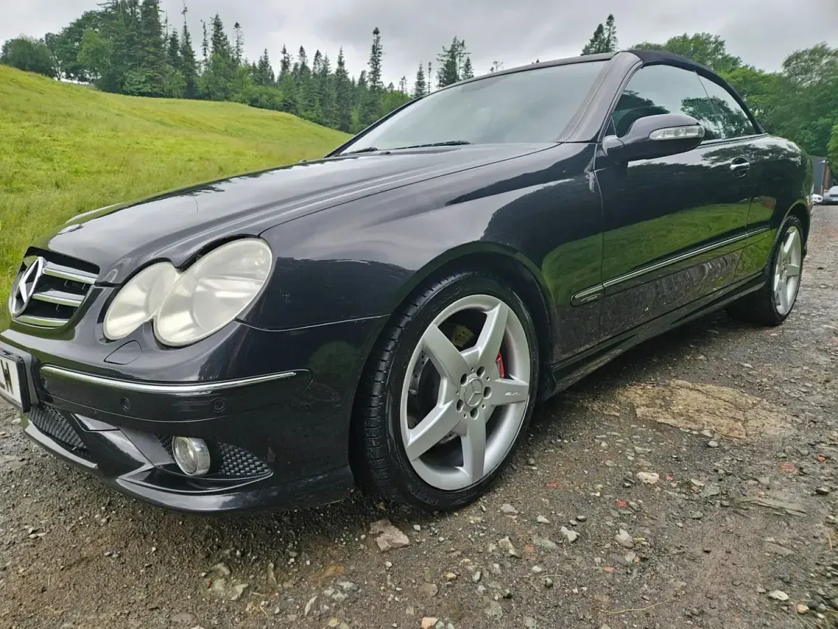 Begagnad Mercedes CLK280 2009 Svart Cab