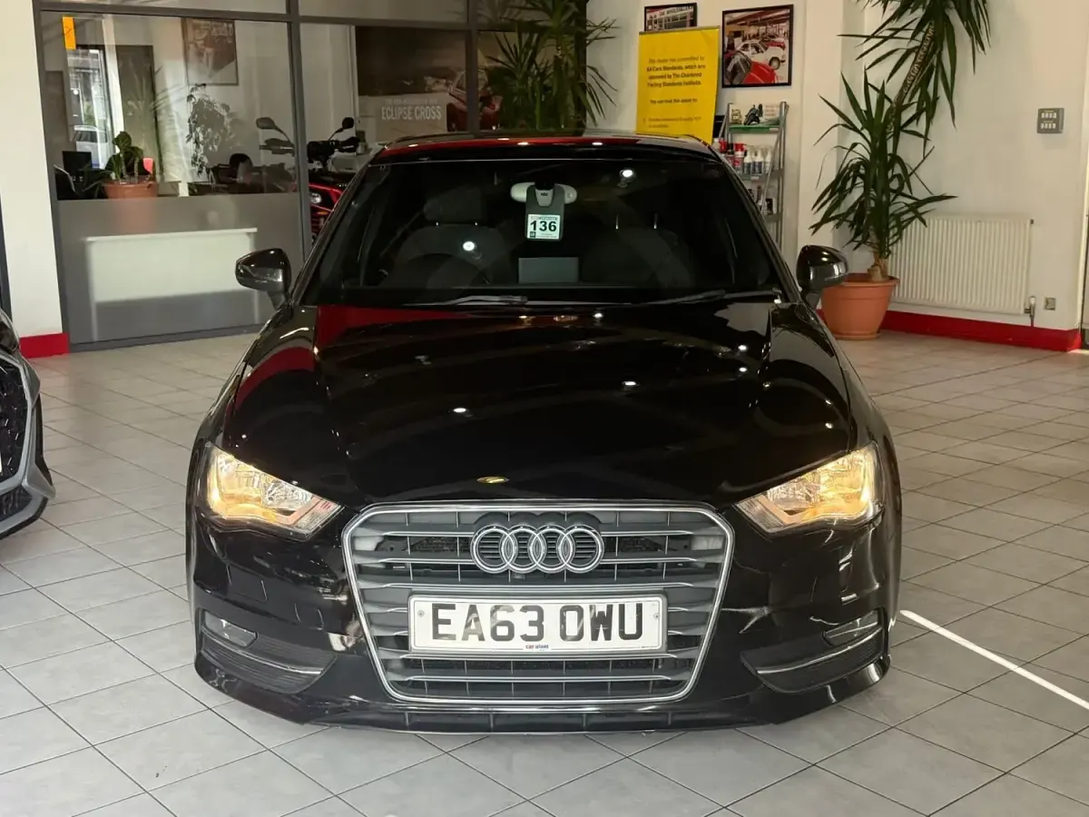Used Audi A3 Advanced 2013 Black Hatchback
