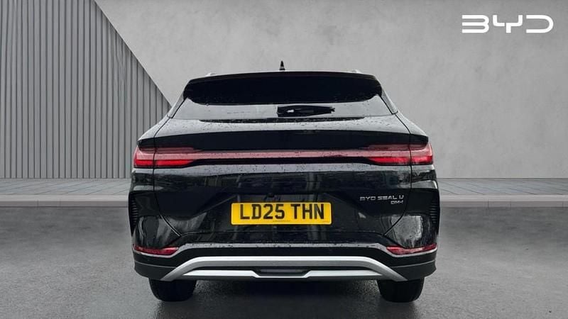 Used BYD Seal U Boost 218 HP (160 kW) 2025 Black SUV