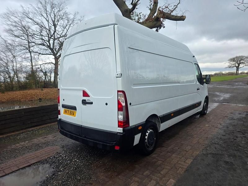 Używany Renault Master Business 150 KM (110 kW) 2021 Biały Minivan