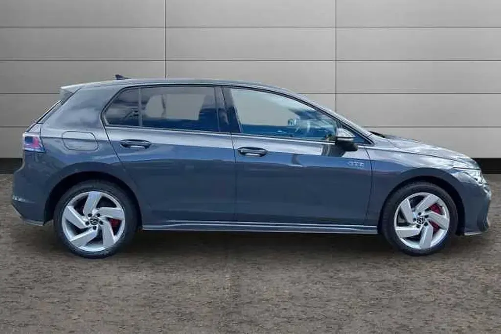 Used VW Golf VIII 272 HP (200 kW) 2025