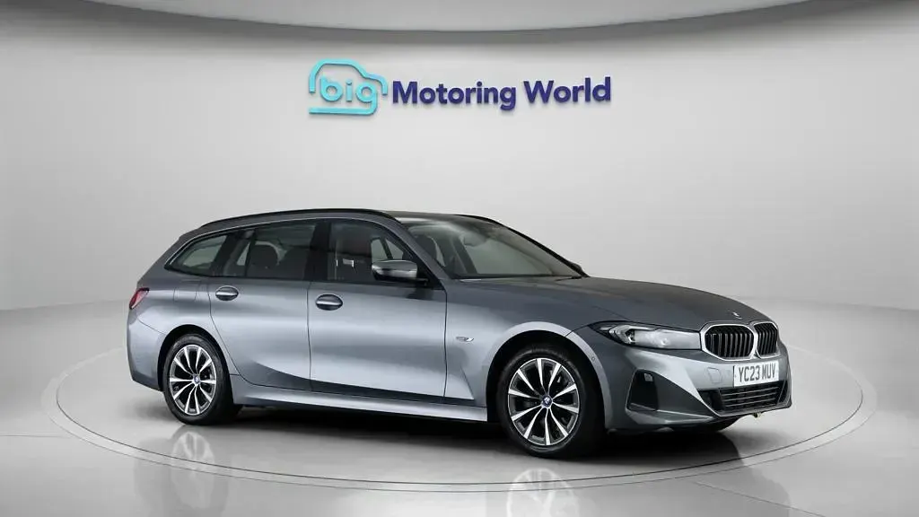 Used BMW 330e Sport Line 292 HP (214 kW) 2023 Estate