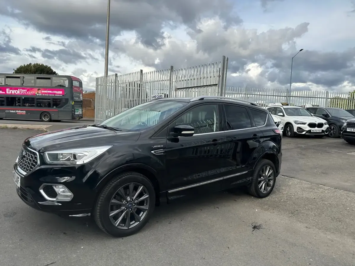 Begagnad Ford Kuga 2017 Svart SUV