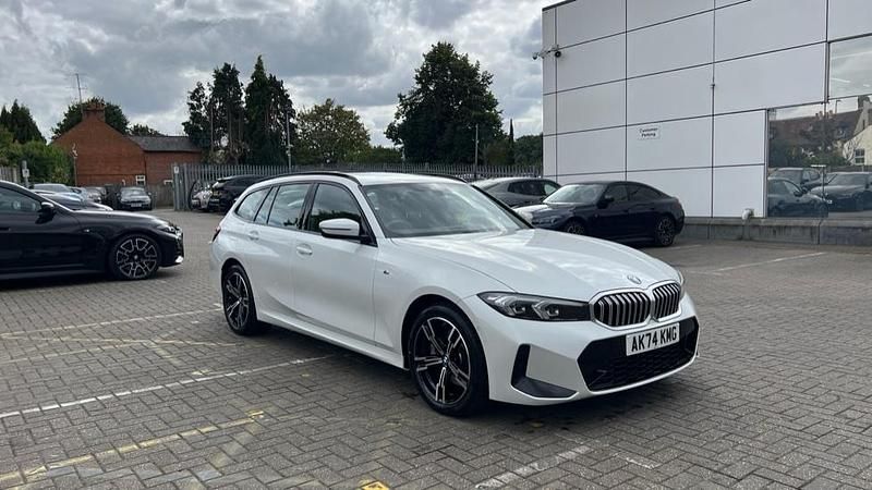 White Used 2025 BMW 330e M Sport Estate | £38,806 (Good price) - Image 1/4