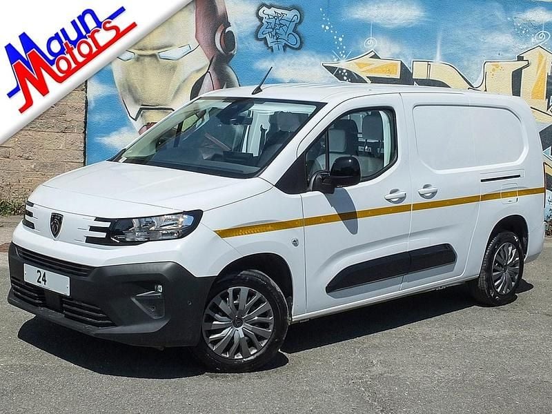 White Used 2024 Peugeot Partner S Van | £16,995 (A bit pricey) - Image 1/4