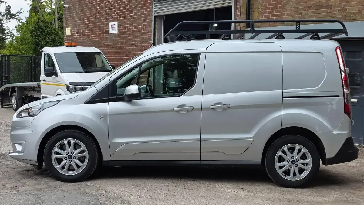 Used Ford Transit Connect Limited 120 HP (88 kW) 2021 Silver MPV