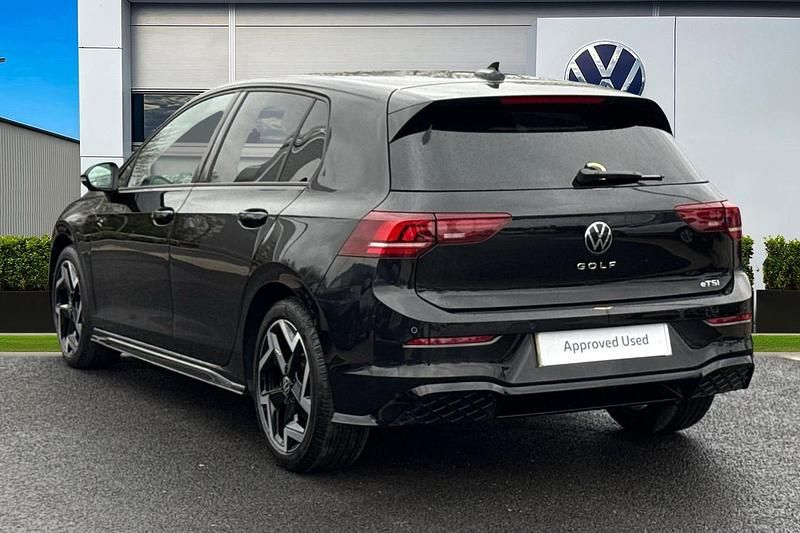 Used VW Golf VIII R-line 150 HP (110 kW) 2025 Black Hatchback