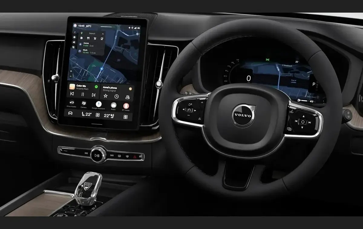 New Volvo XC60 Plus 247 HP (181 kW) 2025 Other SUV