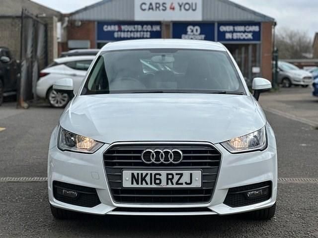 Usado Audi A1 Sportback Sport 116 HP (85 kW) 2016 Branco Citadino