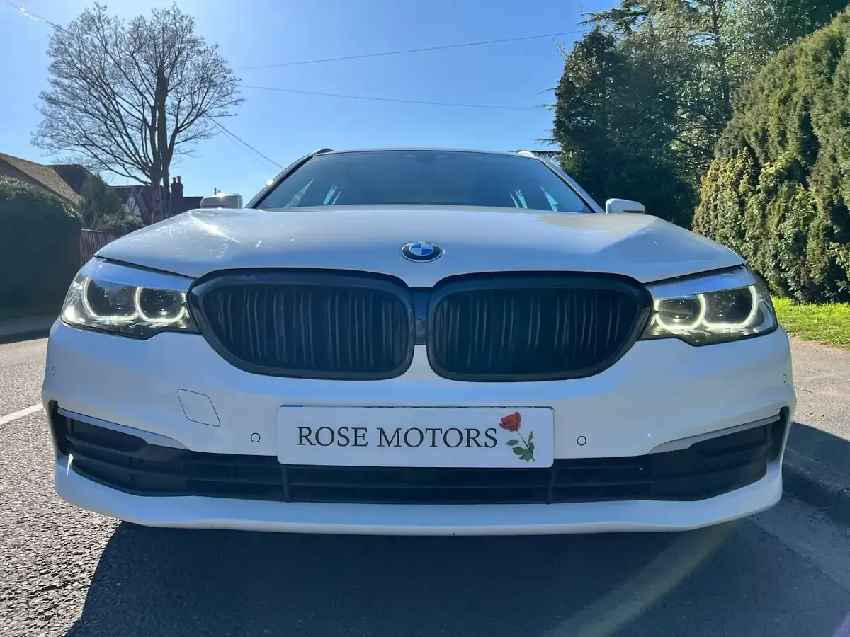 Used BMW 520 Comfort Edition 190 HP (139 kW) 2018 White Estate
