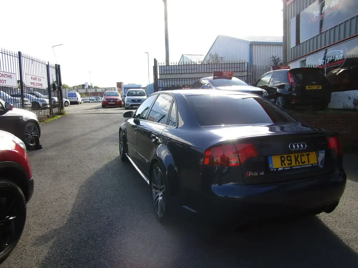 Used Audi RS4 Business 420 HP (308 kW) 2007 Blue Sedan
