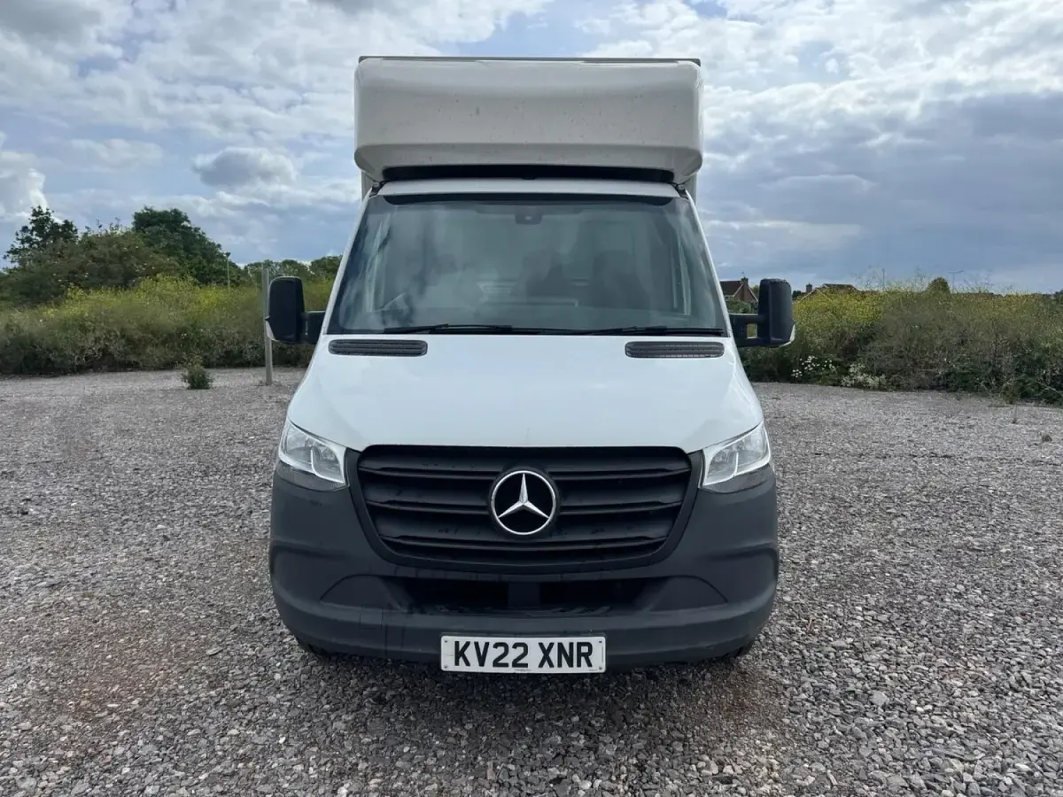Used Mercedes Sprinter Progressive 148 HP (108 kW) 2022 White Van