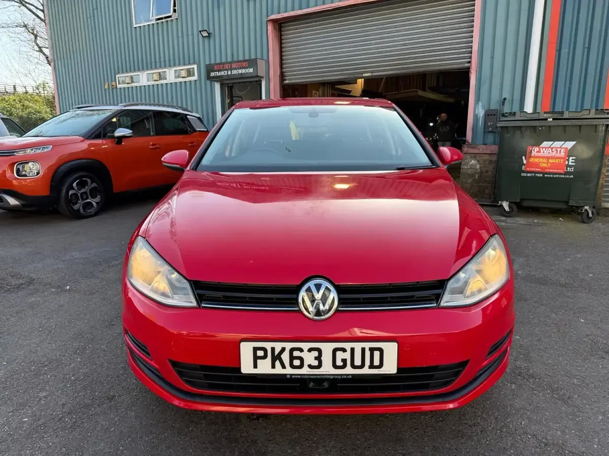 Used VW Golf VII SE 2013 Red Hatchback