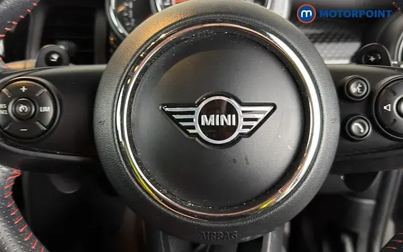 Used Mini Cooper S Hatch 192 HP (141 kW) 2020 Black Hatchback