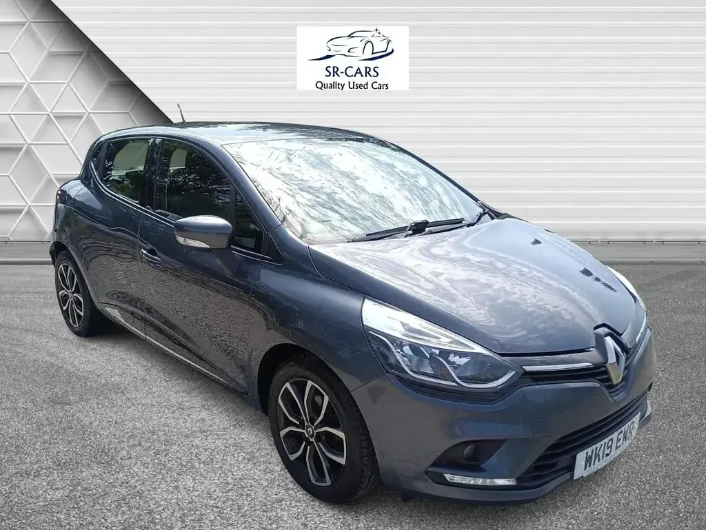 Used Renault Clio Play 101 HP (74 kW) 2026 Grey Hatchback