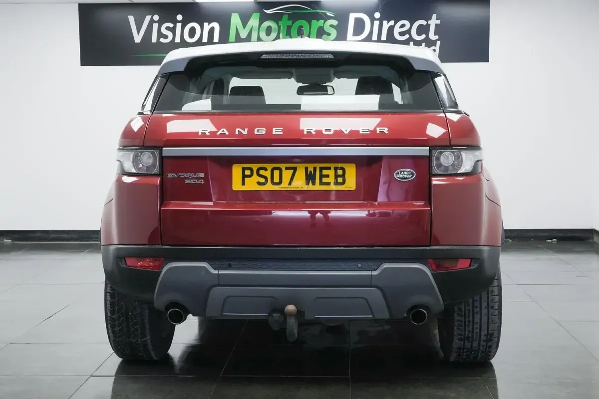 Used Land Rover Range Rover evoque Pure 2015 Red Estate