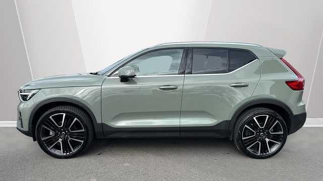 Used Volvo XC40 Ultra 161 HP (118 kW) 2025 SUV