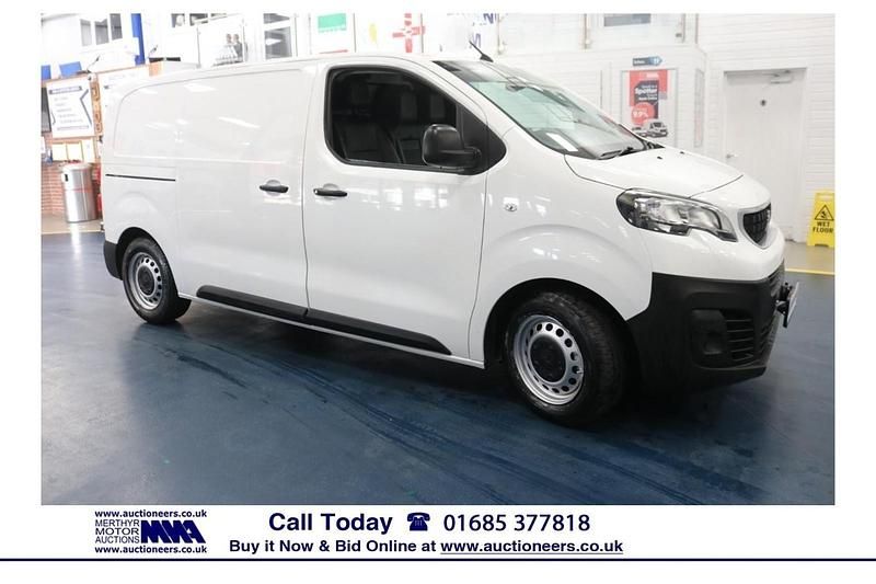 Used Peugeot Expert 100 HP (73 kW) 2020 White Van