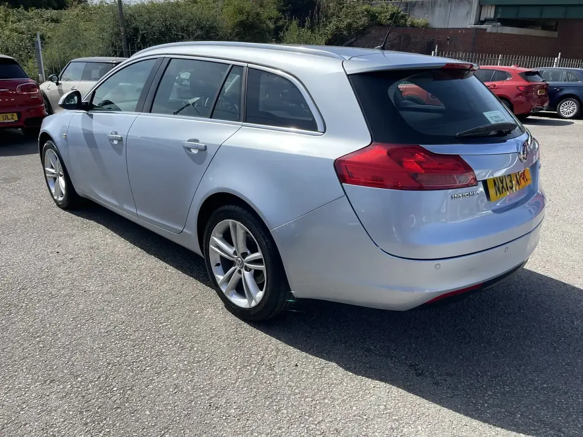 Used Vauxhall Insignia 2013 Silver Estate
