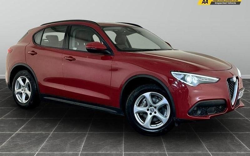 Used 2018 Alfa Romeo Stelvio Super SUV | £11,695 - Image 1/2